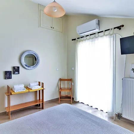 Beautiful With Swimming Pool Near Nafplion