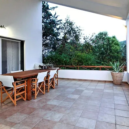 Beautiful With Swimming Pool Near Nafplion Вилла *