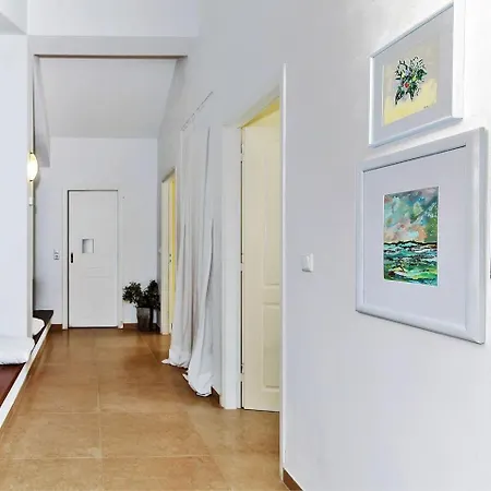 Вилла Beautiful With Swimming Pool Near Nafplion